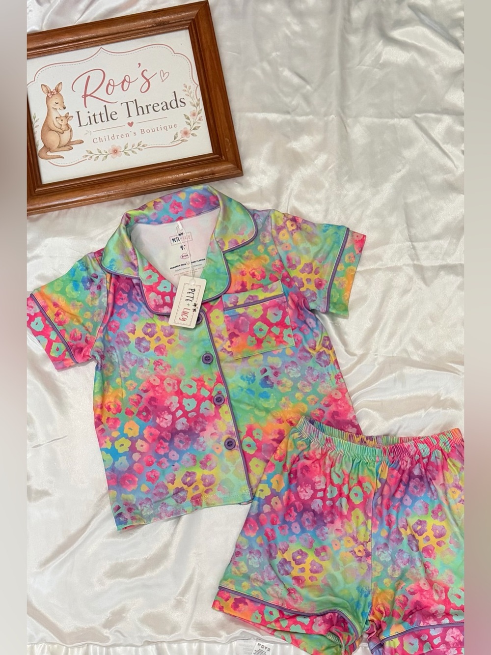 Pete + Lucy Kids' Rainbow Cheetah Short Pajama Set - Size: 4T